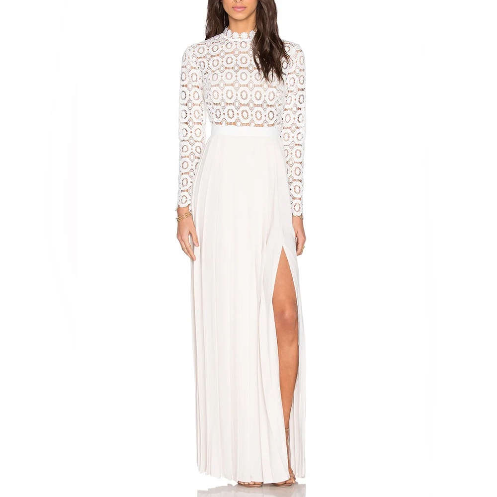 NWT SELF PORTRAIT WHITE PLEATED CROCHET FLORAL MAXI DRESS!